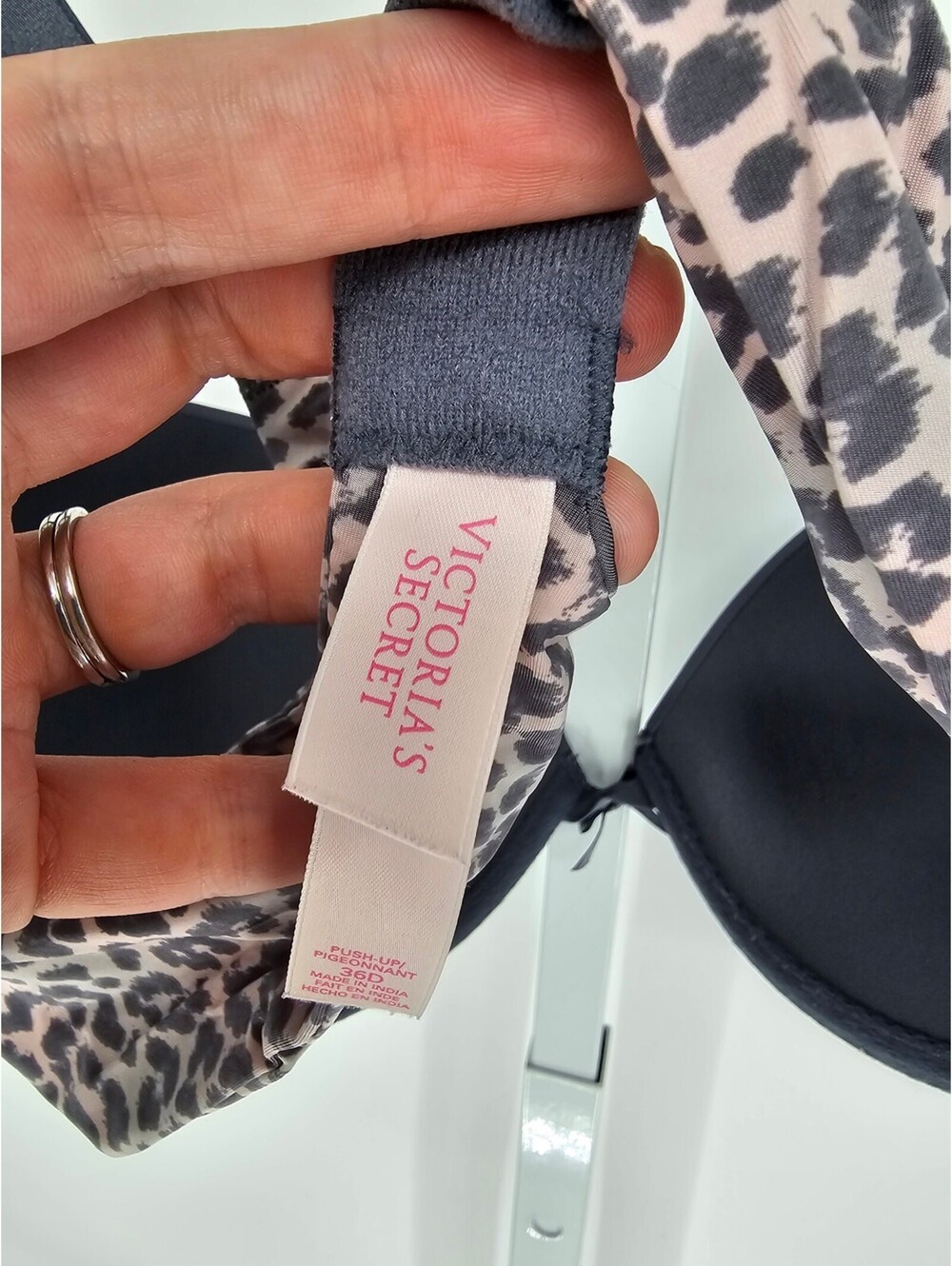 Victorias Secret Sz 36D Push Up Bra Padded Gray Leopard Print - Picture 4 of 5